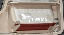 Load image into Gallery viewer, Volvo dome light lens for 850, S70, V70, V70 XC, V70R, etc.