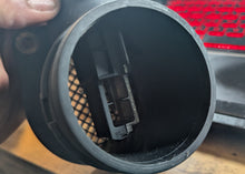 Load image into Gallery viewer, Mass Air Flow sensor, MAF Bosch 0 280 217 107 tested work on Volvo 850, S70, V70