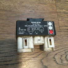 Load image into Gallery viewer, VOLVO 850 C70 V70 960 S90 V90 COOLING RADIATOR FAN RELAY 9442934
