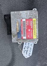 Load image into Gallery viewer, Airbag SRS module for Volvo 850 PN: 9148797
