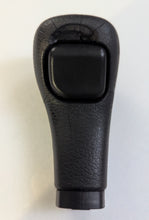 Load image into Gallery viewer, Shift knob for automatic transmission, P80 Volvo, 850, S70, V70, XC70, V70 GLT, V70R, C70, etc.
