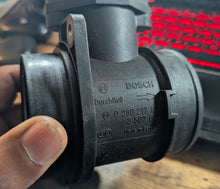 Load image into Gallery viewer, Mass Air Flow sensor, MAF Bosch 0 280 217 107 tested work on Volvo 850, S70, V70

