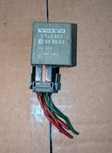 Load image into Gallery viewer, Relay for Volvo 850, S70, V70, V70 XC, V70R, etc.
