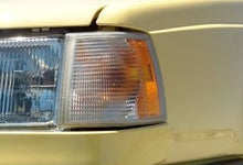 Load image into Gallery viewer, Dual element corner light socket for Volvo 850 vehicles. These come on cars sold in USA.
